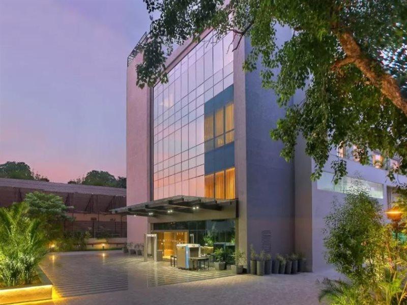 Park Inn By Radisson Gválijar Kültér fotó